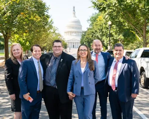 eBay Group Photo in Front of Capitol